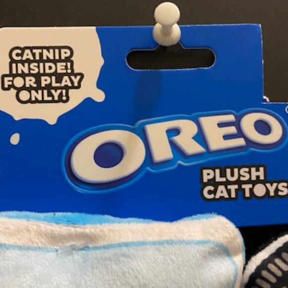 OREO Plush Cat Toys 2ct - Picture 2 of 6